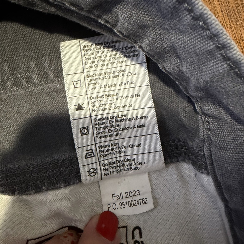 Carhartt Dark Gray Pants with Green & White Paint Splatter - Picture 6 of 10
